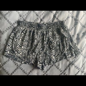 Leisure Geometric Cotton Shorts